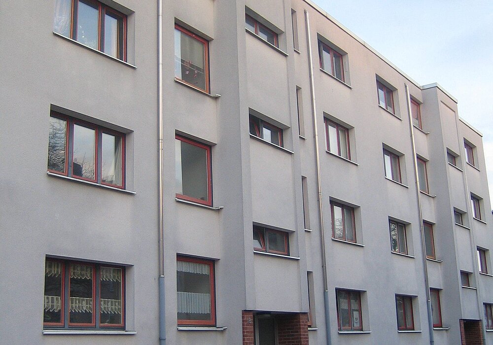 Preisgünstige Singlewohnung mit Loggia! - Photo 2
